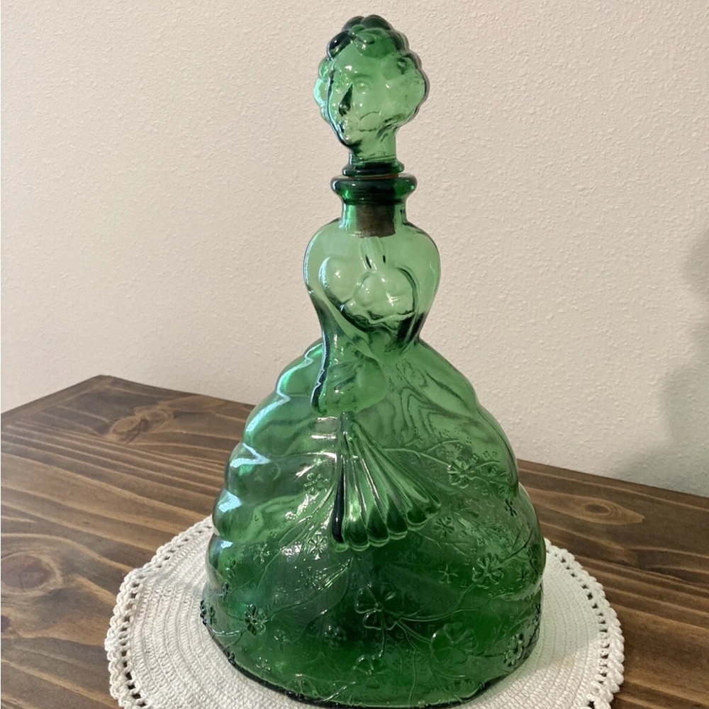 Vintage Empoli Emerald Green Victorian Lady Decanter Made in Italy 11 1/2” - Picture 4 of 11